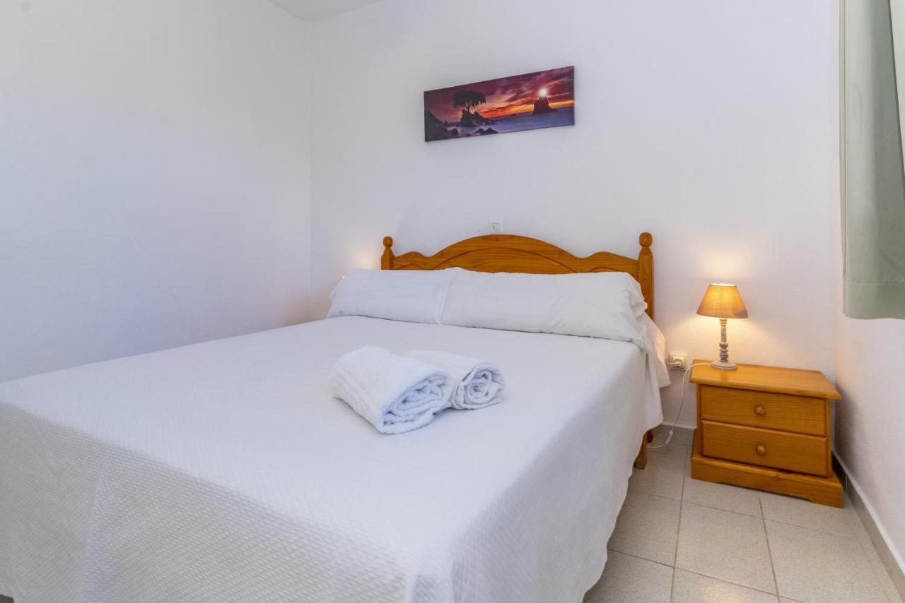 Apartamentos Ses Anneres Cala'N Blanes  Exteriör bild