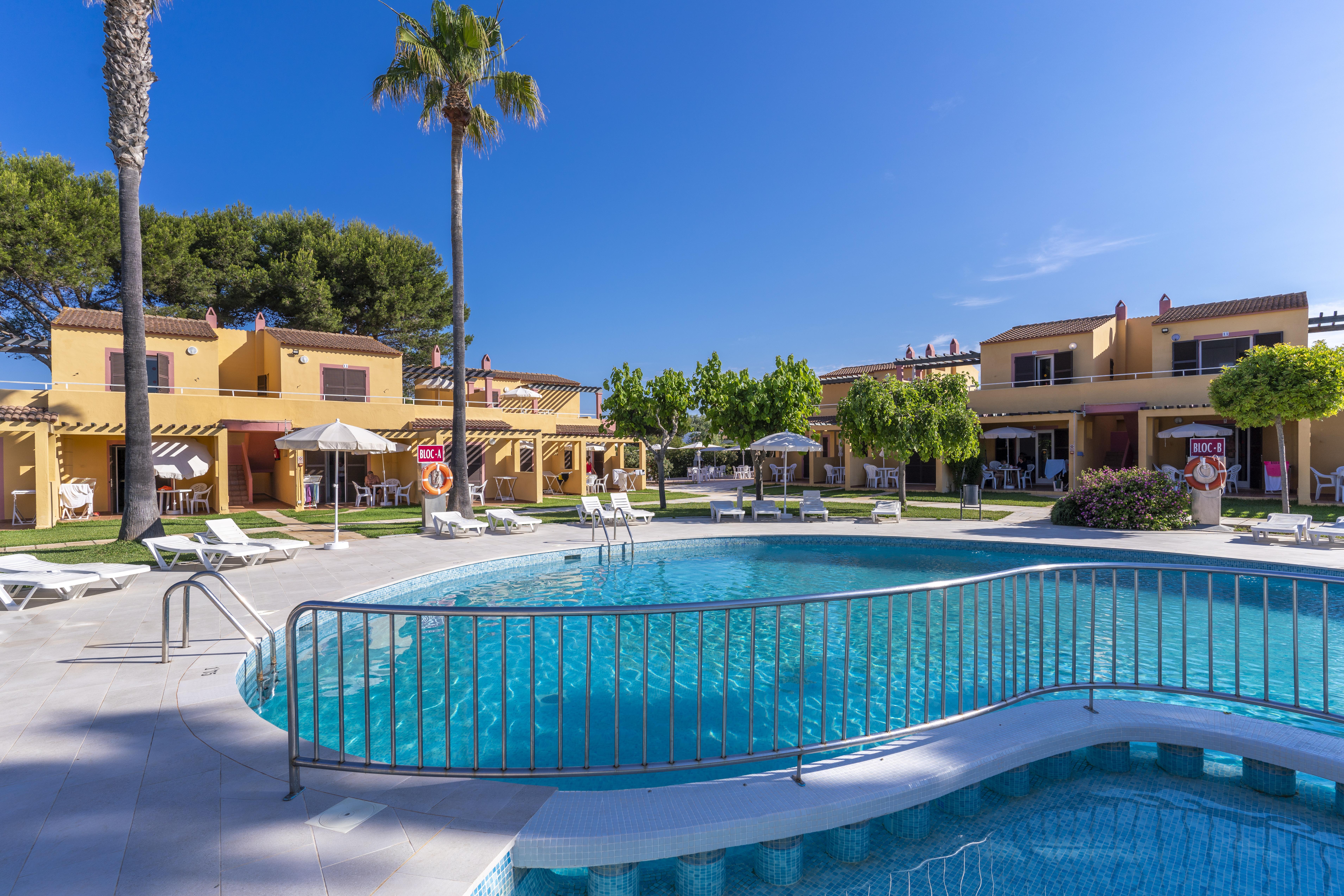 Apartamentos Ses Anneres Cala'N Blanes  Exteriör bild